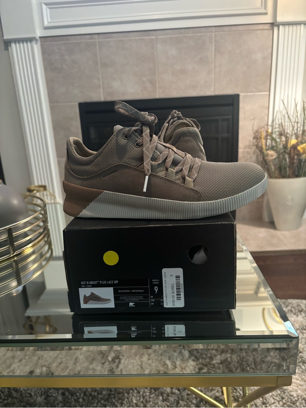 Women Casual Lace-Up Sneakers in Sage